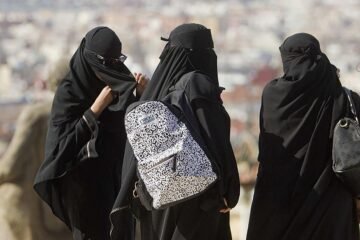 Portugal da luz verde a su ley que prohíbe el burka en espacios públicos