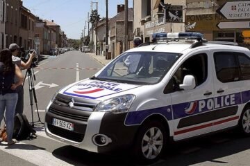 La Policía francesa encuentra los restos de cinco bebés escondidos en cajas de cartón