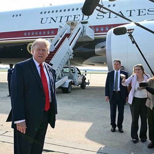 Trump convoca una inédita convención republicana para frenar una debacle electoral