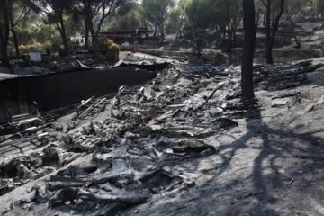El pantano de San Juan tras el incendio forestal, en imágenes