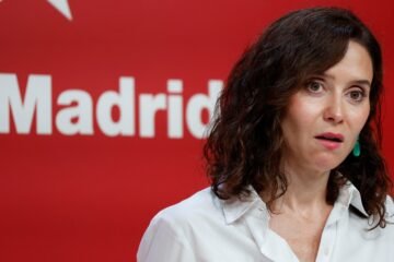 El ático de lujo para el Gobierno de Ayuso: una extraña operación llena de incógnitas