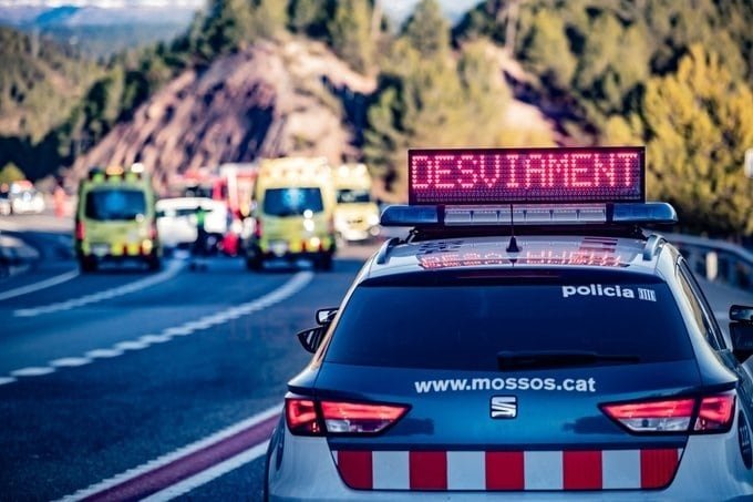 Un menor fallece a resultas de un accidente de tráfico mútiple en Mataró
