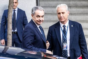 Expectación en el PSOE ante las explicaciones públicas de Zapatero 65 días después de su imputación