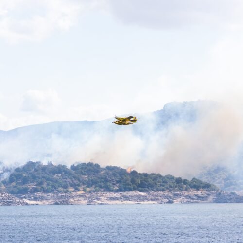 Última hora de los incendios forestales, en directo | El Gobierno amplía la emergencia nacional por los incendios a Toledo