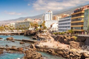 Esta es la ciudad de Canarias más barata para alquilar una casa en la playa este verano