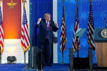 Trump pone a prueba los límites del poder en el 250 aniversario de Estados Unidos