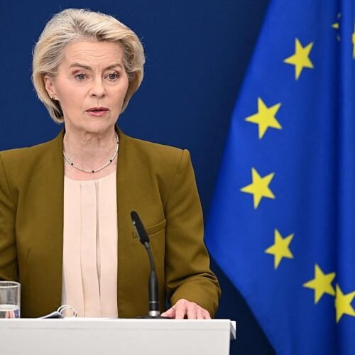 La UE invoca al pacto del año pasado con Trump para evitar más aranceles
