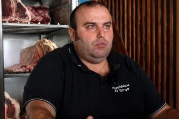 Vicente Nicolau, dueño de un restaurante: «Ganamos 4.000 euros semanales limpios vendiendo hamburguesas»
