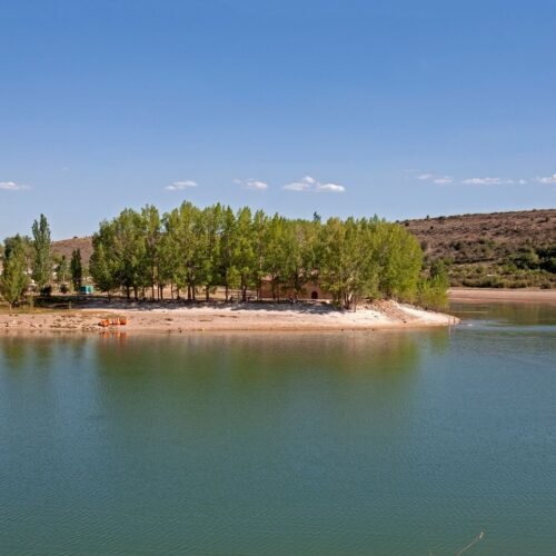 Muere un hombre en el pantano de Linares, en Maderuelo: trataron de reanimarlo tras ser rescatado del agua
