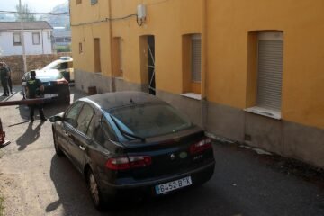 Muere un hombre de 44 años tiroteado tras una reyerta en una vivienda en Santa Lucía de Gordón: dos vecinos detenidos