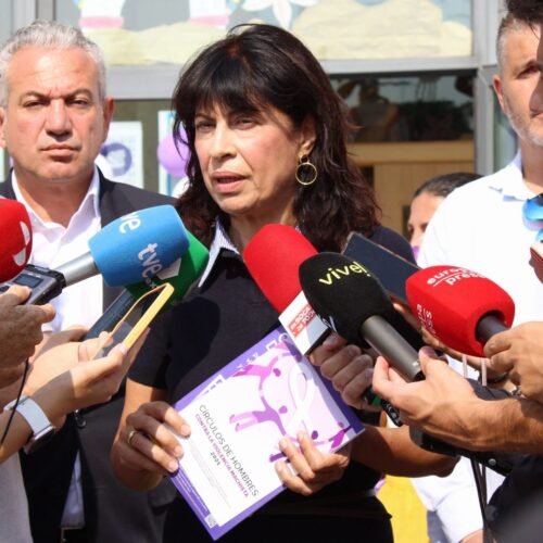Redondo, tras días de silencio, habla sobre las niñas de Ceuta: “No están deambulando” y “el Estado está con ellas”