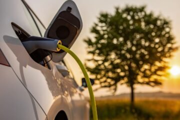 Austria marca las normas: los coches eléctricos pueden circular más rápido que los coches de gasolina y diésel