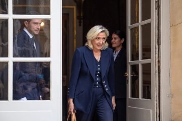 Le Pen propone una polémica reforma constitucional sobre la inmigración e introduce la «prioridad nacional»