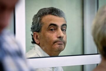 Condenado a 11 años de cárcel Lev Shlosberg, el líder del único partido antiguerra de Rusia