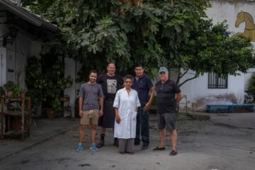Los corralones de Sevilla se rebelan contra su extinción por la gentrificación