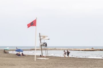 Málaga cierra por tercera vez en menos de un mes varias de sus playas por la presencia de E. coli
