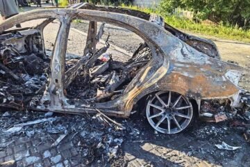 El director ejecutivo de una fábrica rusa de drones, herido de gravedad en un atentado con bomba en su coche