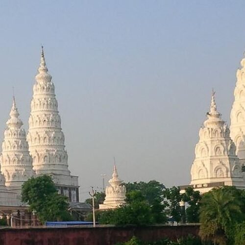 Al menos siete muertos por una estampida humana en un templo en el norte de la India