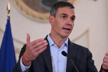 Última hora de la entrada de inmigrantes a Ceuta, en directo | Sánchez convoca al Consejo de Seguridad Nacional 26 días después del inicio de la crisis migratoria de Ceuta