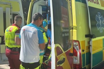 Muere un trabajador al volcar la máquina que manejaba en el parque de Enrique Tierno Galván de Madrid