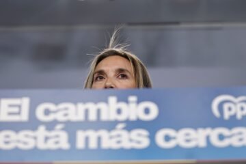 Última hora de la entrada de inmigrantes a Ceuta, en directo | El PP pide la comparecencia de Mónica García en el Congreso ante el “colapso” sanitario en Ceuta