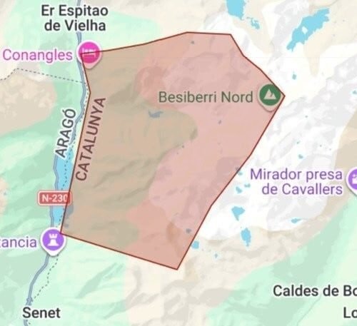 La Generalitat limita el acceso de montañistas en los alrededores del incendio de Senet