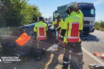 Cuatro jóvenes de entre 18 y 21 años mueren en un accidente de tráfico en la N-122 en Zaragoza