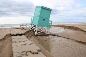 Las lluvias torrenciales provocan inundaciones en Torredembarra y El Vendrell y dejan un herido crítico
