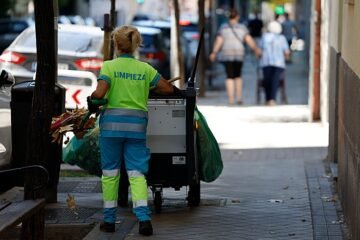 Más de 2,5 millones de horas extra no se pagan en España: la ley fija el máximo y las compensaciones