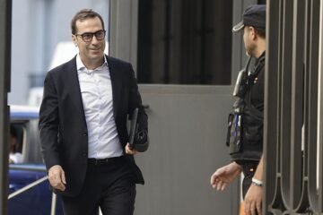La deuda española gana atractivo: el Tesoro emite 4.000 millones a veinte años y la demanda supera los 68.504 millones