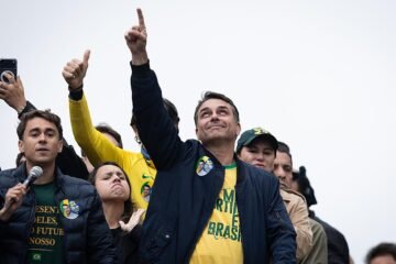 Flavio Bolsonaro asegura que derrotará a Lula en las elecciones de Brasil gracias a la «providencia divina»