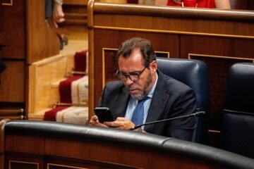 Cuatro de cada 10 españoles ponen a Óscar Puente la peor nota