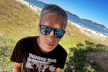 Muere el músico José Costas Peón, Peón Kurtz, uno de los fundadores de Def Con Dos