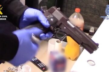Quién es el alunicero tiroteado y abandonado en el hospital de Móstoles: un delincuente conocido que acababa de ser absuelto de secuestro