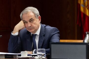 Inspectores de Hacienda señalan que las explicaciones de Zapatero no diluyen la sombra del delito fiscal