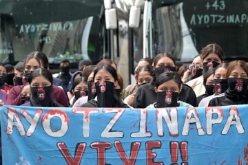 Sheinbaum promete justicia doce años después de las desapariciones de Ayotzinapa