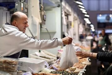 Los huevos y el pescado, los básicos que disparan el precio de la cesta de la compra por encima de la inflación