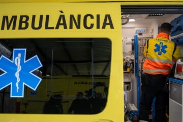 Cae un autobús por un barranco de 20 metros en Barcelona, última hora en directo | Hasta 83 heridos, 7 en estado grave, en el accidente de Fogars de Montclús