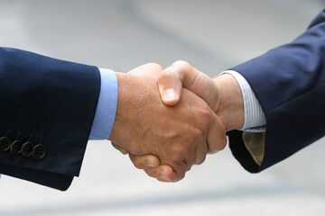 Acabemos con la polarización: comprime nuestra inteligencia