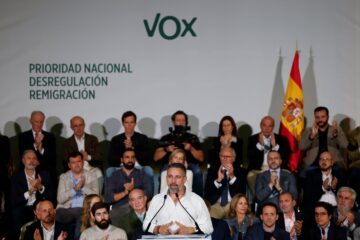 Vox impone al PP candidatos “independientes” al Senado muy vinculados a los ultras: de la exjefa de prensa de Ortega-Smith a un ‘exconseller’ de Mazón