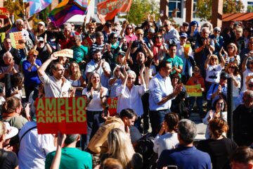 Solo 10 diputados de Sumar repiten en las listas de Frente Amplio