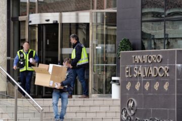 Condenados a 41 años de prisión siete acusados de estafa al cambiar y reutilizar 5.688 ataúdes en una funeraria de Valladolid